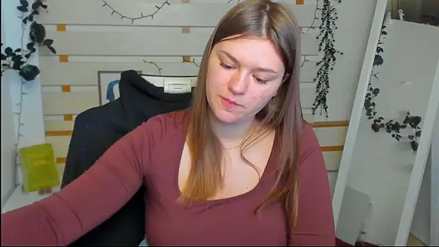 Josephine Kiss online show from 04/28/26, 08:52