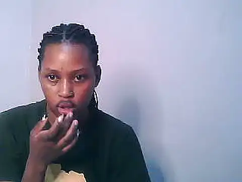 Snapshot of Sweet_Vinkah chatting on 02/19/25, 07:05 Sweet Vinkah online show from 02/19/25, 07:05