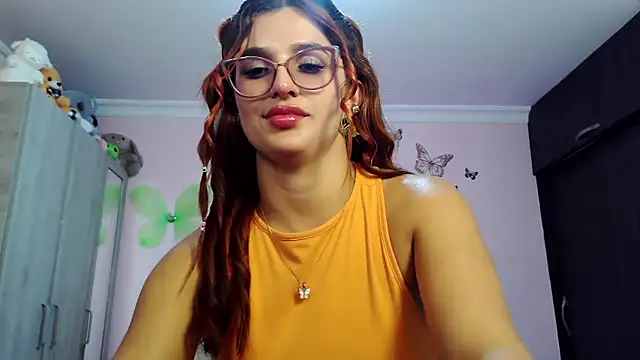 caroline jonson online show from 11/15/25, 09:21