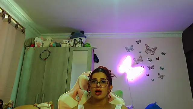 caroline jonson online show from 04/26/26, 05:10
