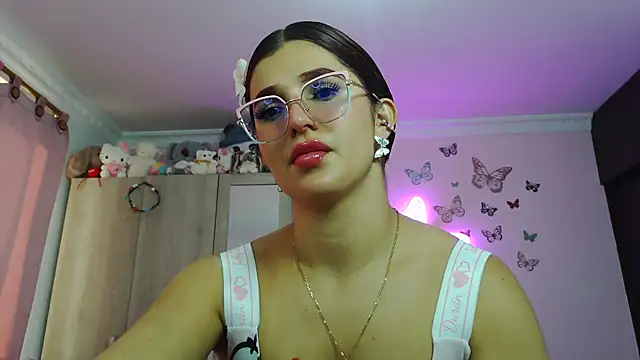 caroline jonson online show from 06/20/26, 02:09