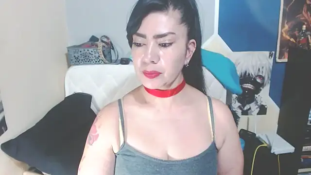 Snapshot of luisahott chatting on 09/23/25, 07:28 luisahott online show from 09/23/25, 07:28