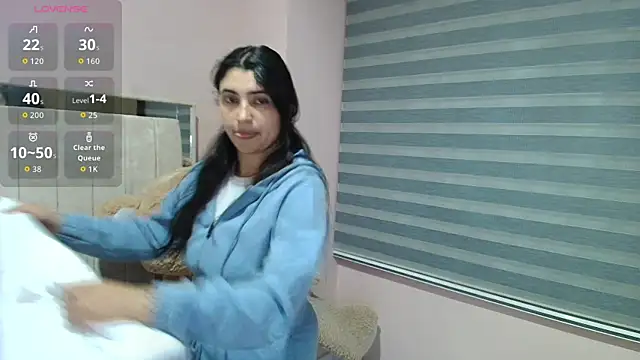 Danna 777  online show from 11/04/25, 11:04