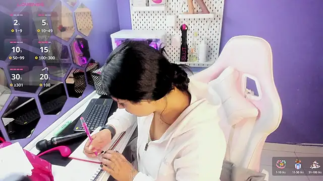 Danna 777  online show from 11/11/25, 11:49