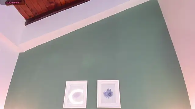  anavictoria  online show from 11/20/25, 06:18