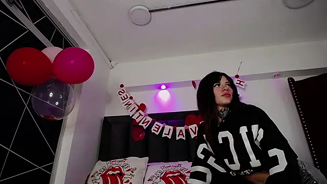 Tifanny Sweett online show from 02/13/25, 04:32