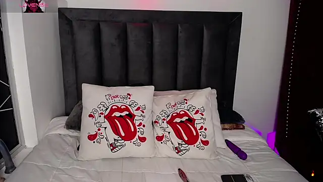 Tifanny Sweett online show from 02/28/25, 07:48