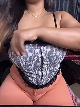 Snapshot of Ritu-Babe chatting on 03/16/26, 06:45 Ritu-Babe online show from 03/16/26, 06:45