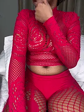 Snapshot of Ravishing_Rubi chatting on 05/23/26, 01:33 Ravishing Rubi online show from 05/23/26, 01:33