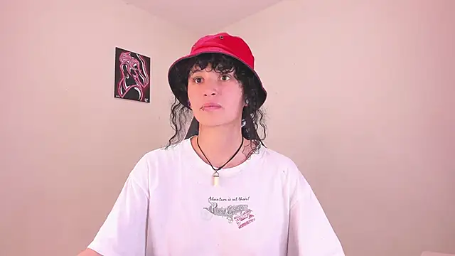 Snapshot of valent_27 chatting on 01/06/26, 01:09 valent 27 online show from 01/06/26, 01:09