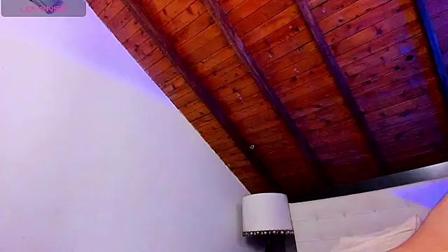 Snapshot of Tom_Bailey chatting on 02/13/26, 12:45 Tom Bailey online show from 02/13/26, 12:45