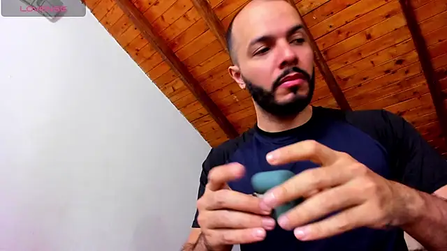 Snapshot of Tom_Bailey chatting on 02/17/26, 12:45 Tom Bailey online show from 02/17/26, 12:45