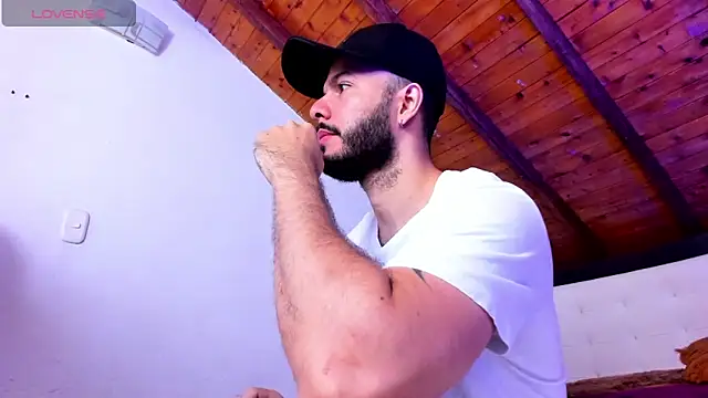 Snapshot of Tom_Bailey chatting on 03/13/26, 12:45 Tom Bailey online show from 03/13/26, 12:45