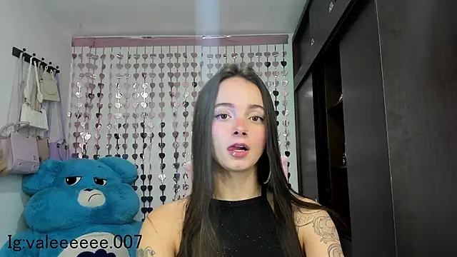 Snapshot of lucyy_tay chatting on 12/12/24, 12:27 lucyy tay online show from 12/12/24, 12:27