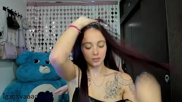 Snapshot of lucyy_tay chatting on 12/31/24, 01:36 lucyy tay online show from 12/31/24, 01:36