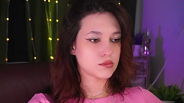 LolaLemona online show from 03/11/26, 10:32