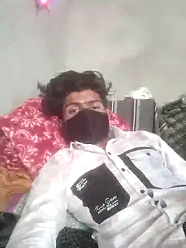 Snapshot of Yasha_14C_Creator chatting on 03/15/25, 04:35 Yasha 14C Creator online show from 03/15/25, 04:35