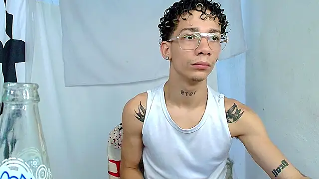Snapshot of mateodeamjo chatting on 06/04/26, 03:12 mateodeamjo online show from 06/04/26, 03:12