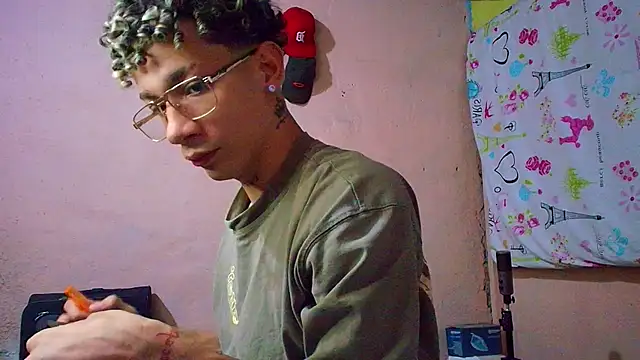 Snapshot of mateodeamjo chatting on 07/06/26, 01:57 mateodeamjo online show from 07/06/26, 01:57