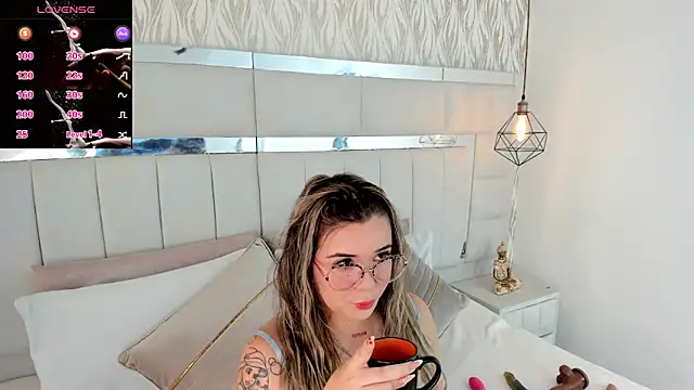 1m dalhia online show from 01/15/25, 01:31