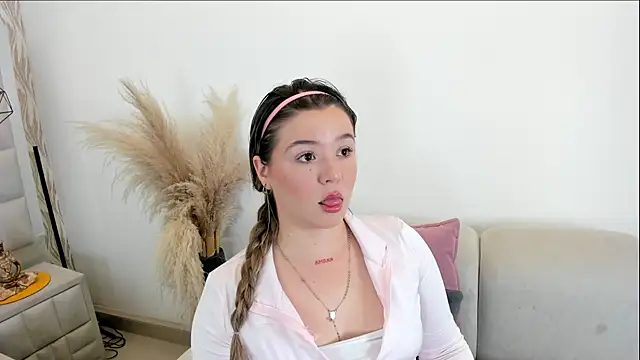 1m dalhia online show from 05/19/26, 08:37