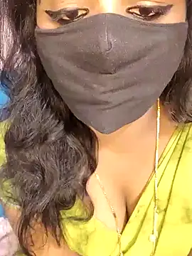 Snapshot of louise92 chatting on 12/05/24, 04:12 louise92 online show from 12/05/24, 04:12