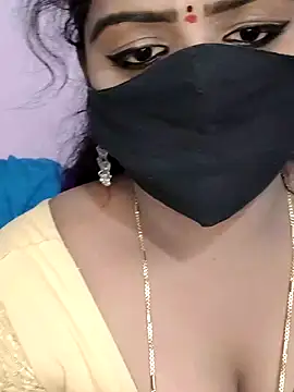 Snapshot of louise92 chatting on 12/18/24, 04:17 louise92 online show from 12/18/24, 04:17