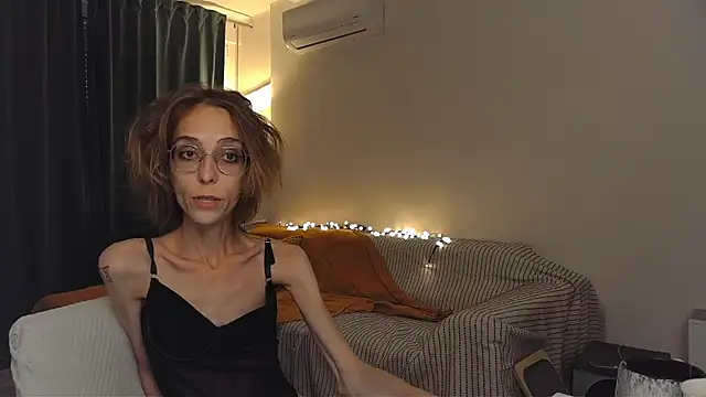 amber quell here online show from 05/08/26, 04:34