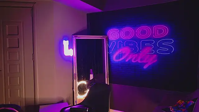 AriaVoss online show from 02/10/25, 09:36