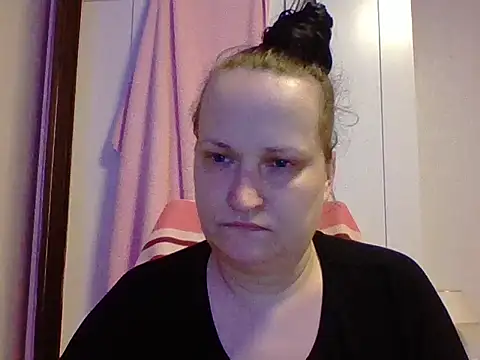  squirty cum lady  online show from 02/23/25, 06:23