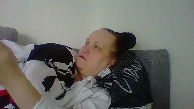  squirty cum lady  online show from 11/23/25, 06:57