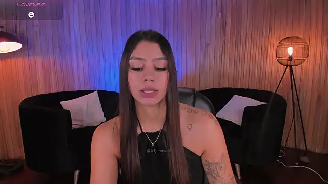Snapshot of AllyJensen chatting on 06/29/26, 10:48 AllyJensen online show from 06/29/26, 10:48