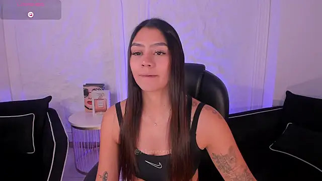 Snapshot of AllyJensen chatting on 07/16/26, 10:43 AllyJensen online show from 07/16/26, 10:43