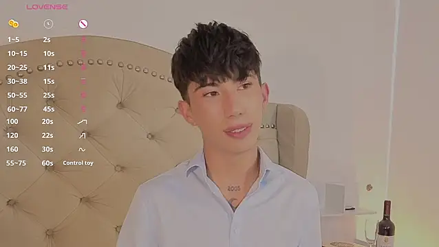 Snapshot of FabianPriince chatting on 09/15/25, 08:09 FabianPriince online show from 09/15/25, 08:09