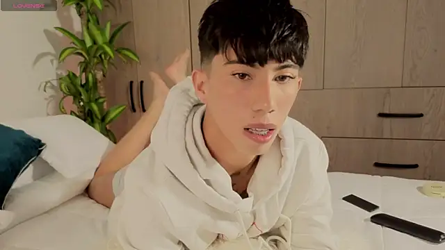 Snapshot of FabianPriince chatting on 09/26/25, 09:41 FabianPriince online show from 09/26/25, 09:41