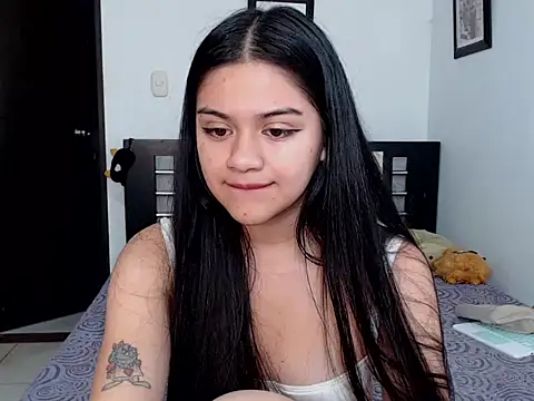 Snapshot of angelbeat_ chatting on 01/08/25, 12:17 angelbeat online show from 01/08/25, 12:17