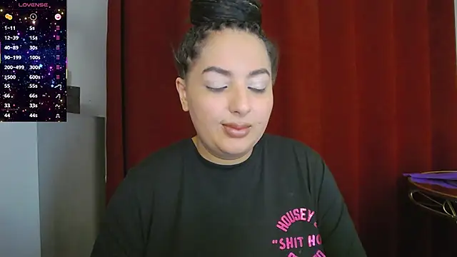 BustyAllyy online show from 10/25/25, 03:29