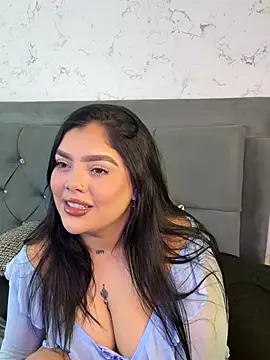 Snapshot of Brhiana_Williamms chatting on 06/26/26, 01:04 Brhiana Williamms online show from 06/26/26, 01:04