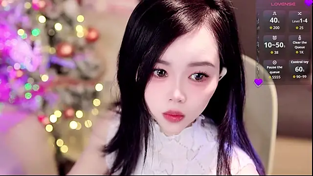 Snapshot of lilies-sweet chatting on 01/15/26, 10:42 lilies-sweet online show from 01/15/26, 10:42