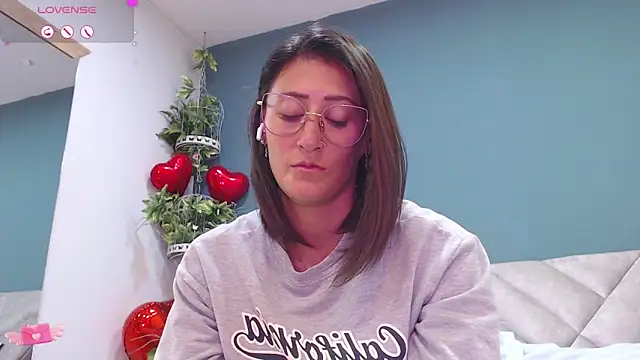 SharisWillian online show from 03/13/25, 07:09