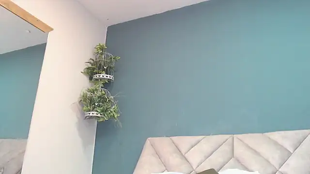 SharisWillian online show from 11/08/25, 03:50