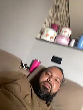 Snapshot of baruel-10 chatting on 02/20/26, 04:29 baruel-10 online show from 02/20/26, 04:29