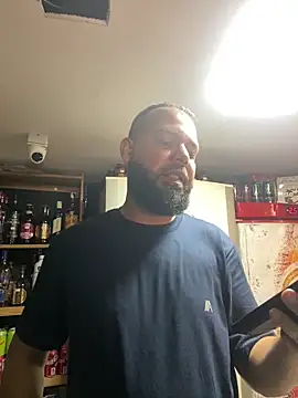 Snapshot of baruel-10 chatting on 03/26/26, 04:45 baruel-10 online show from 03/26/26, 04:45