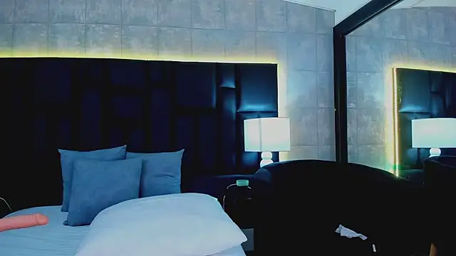 MiaSweeths online show from 02/24/25, 03:31