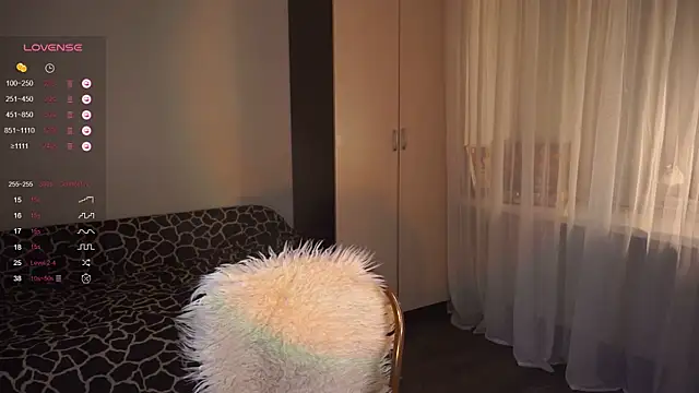 Snapshot of naiviv chatting on 09/21/25, 08:21 naiviv online show from 09/21/25, 08:21