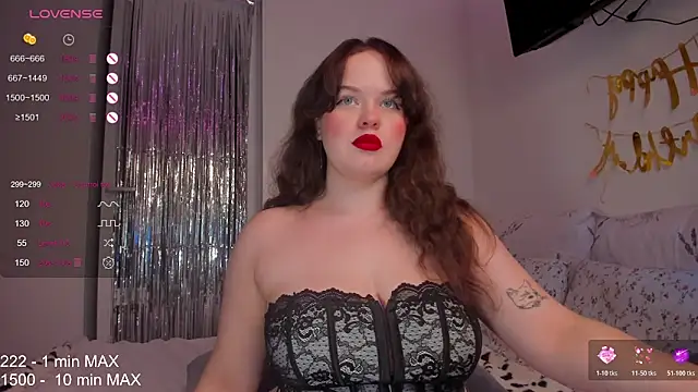 Snapshot of HANNA_MONTANAS chatting on 12/21/25, 03:30 HANNA MONTANAS online show from 12/21/25, 03:30