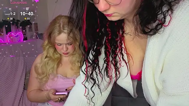 Snapshot of HANNA_MONTANAS chatting on 03/18/26, 07:06 HANNA MONTANAS online show from 03/18/26, 07:06