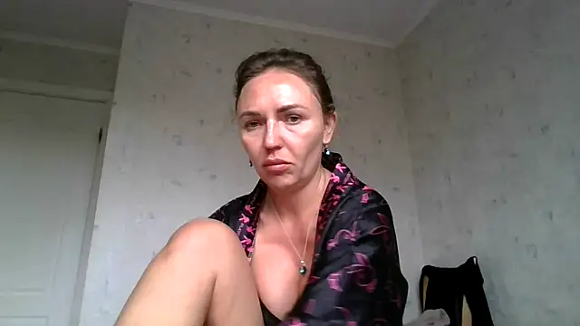 AngelinaLove28 online show from 10/05/25, 08:23