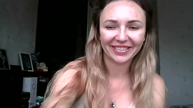 AngelinaLove28 online show from 10/26/25, 07:36