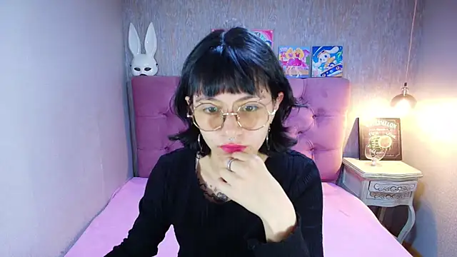 charlottemoonxz online show from 06/17/26, 05:14